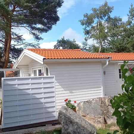 Tofte Guesthouse Naera Hav, Bad Och Marstrand Lycke Exterior foto